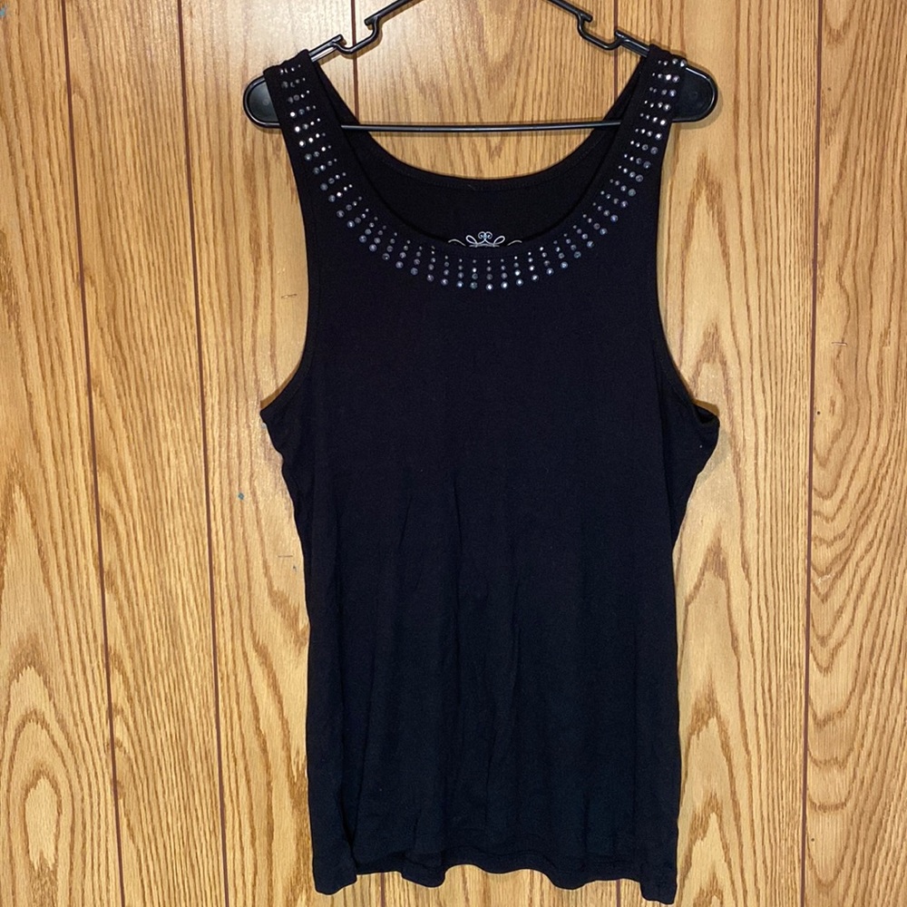 🔥Black Tank Top with Studded Neckline / Womens Size XXL / Green Source Brand